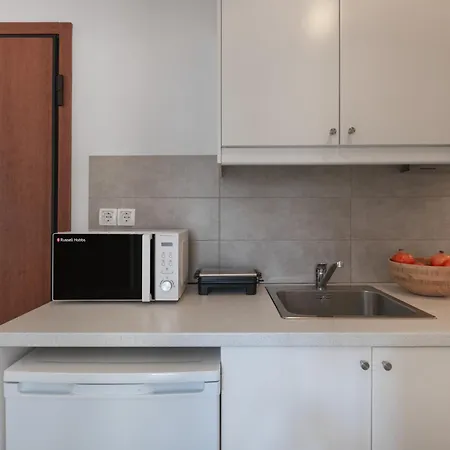 Beautiful Athenian With Terrace Apartment Athens